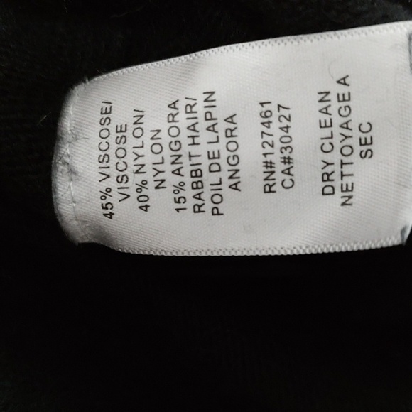 Wildfox No. 9 Black Pullover V-Neck Gold Sequins Size M - Picture 7 of 7